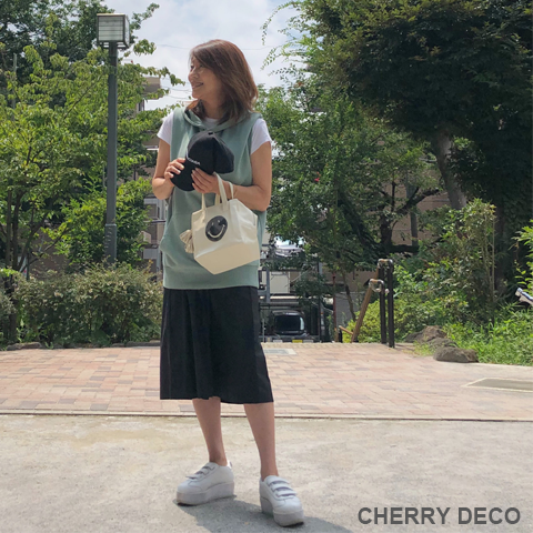 本革 Smile Cube Bag (Ivory・Pearl Gold) / Cherry Deco